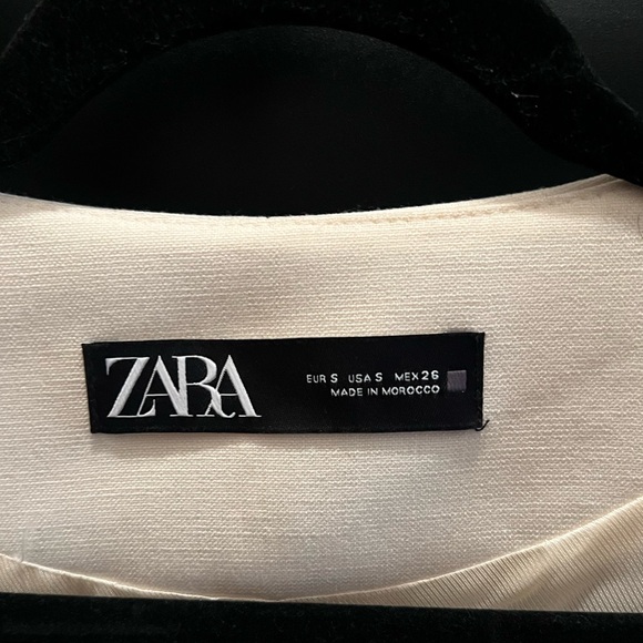 Cream Vest - Picture 3 of 4